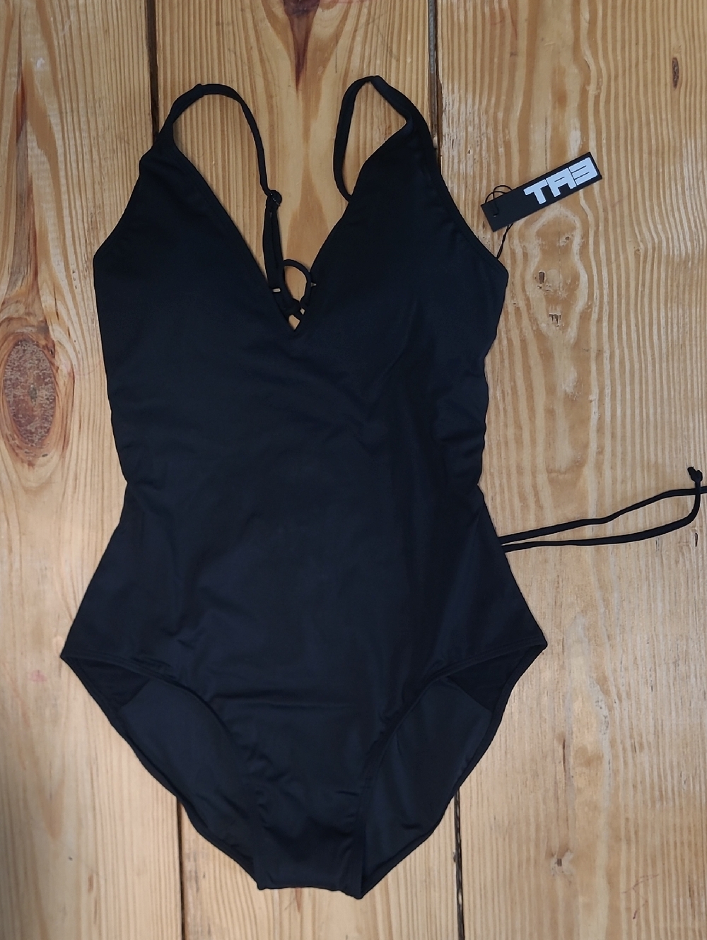 94. NWT  $175 STYLE PLUNGEY  XL  SHORT
